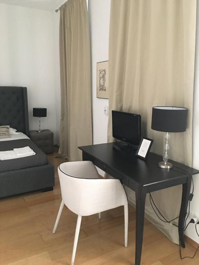 Barbacan Boutique Hotel Trieste Room photo