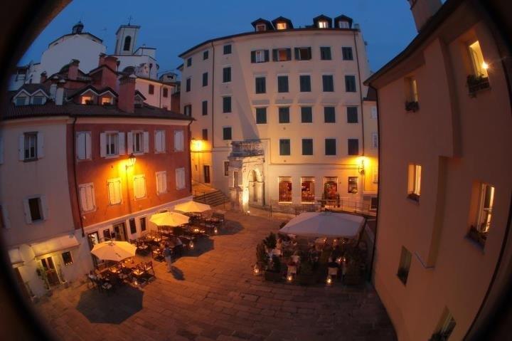 Barbacan Boutique Hotel Trieste Exterior photo