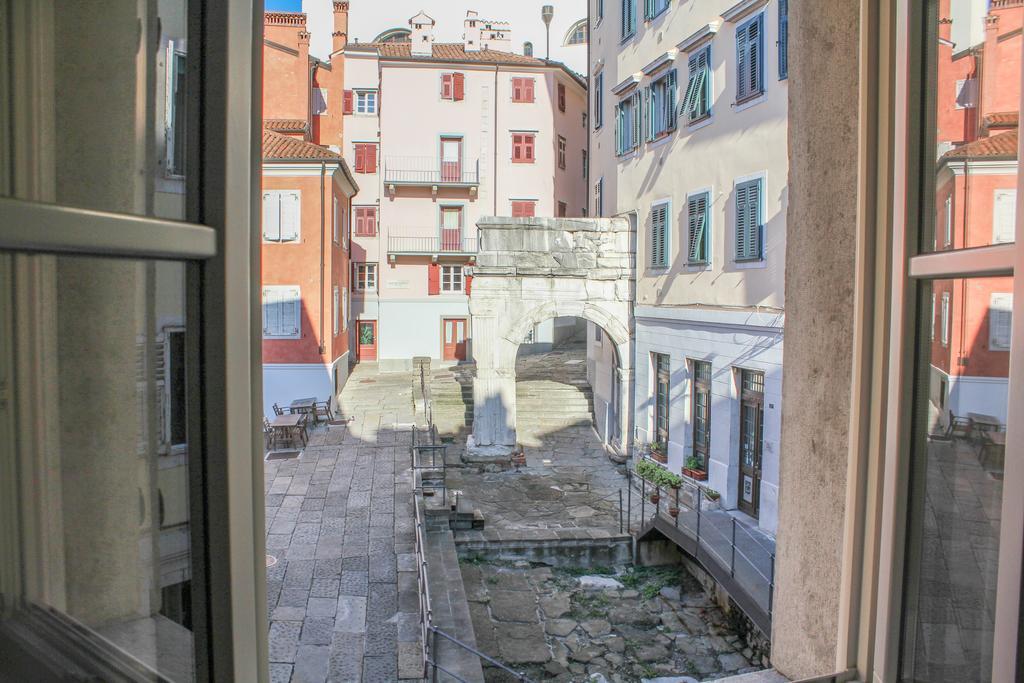 Barbacan Boutique Hotel Trieste Exterior photo